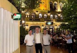 CHÀO ĐÓN ĐỐI TÁC NƯỚC NGOÀI TỚI THAM QUAN VÀ LÀM VIỆC TẠI CÔNG TY